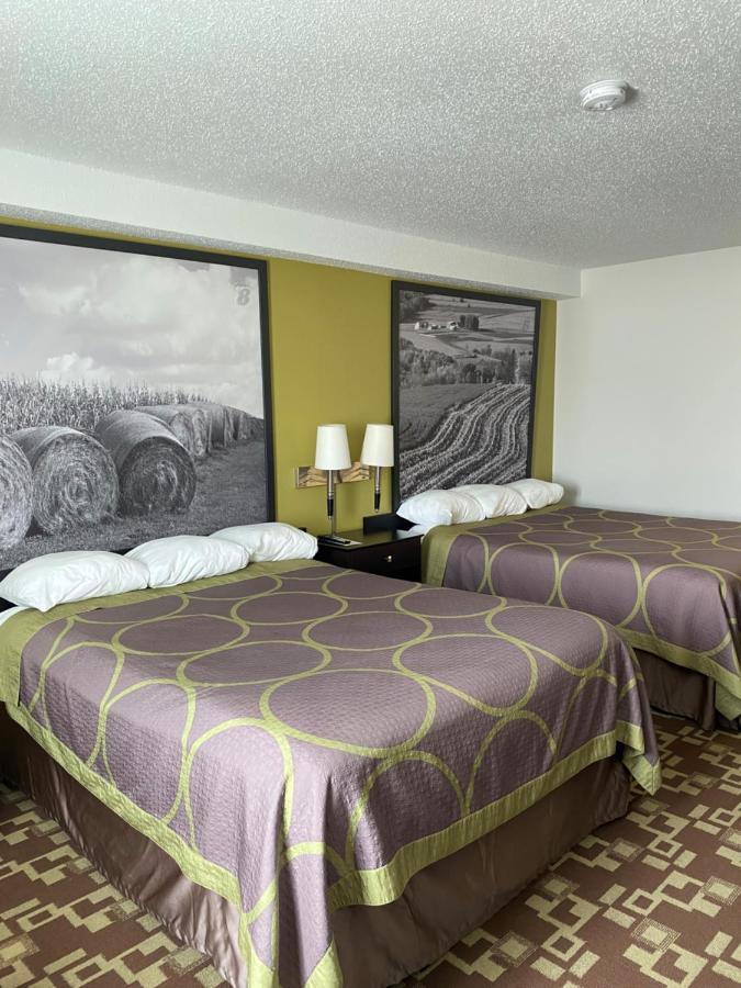 فندق Super 8 By Wyndham Independence Ia المظهر الخارجي الصورة