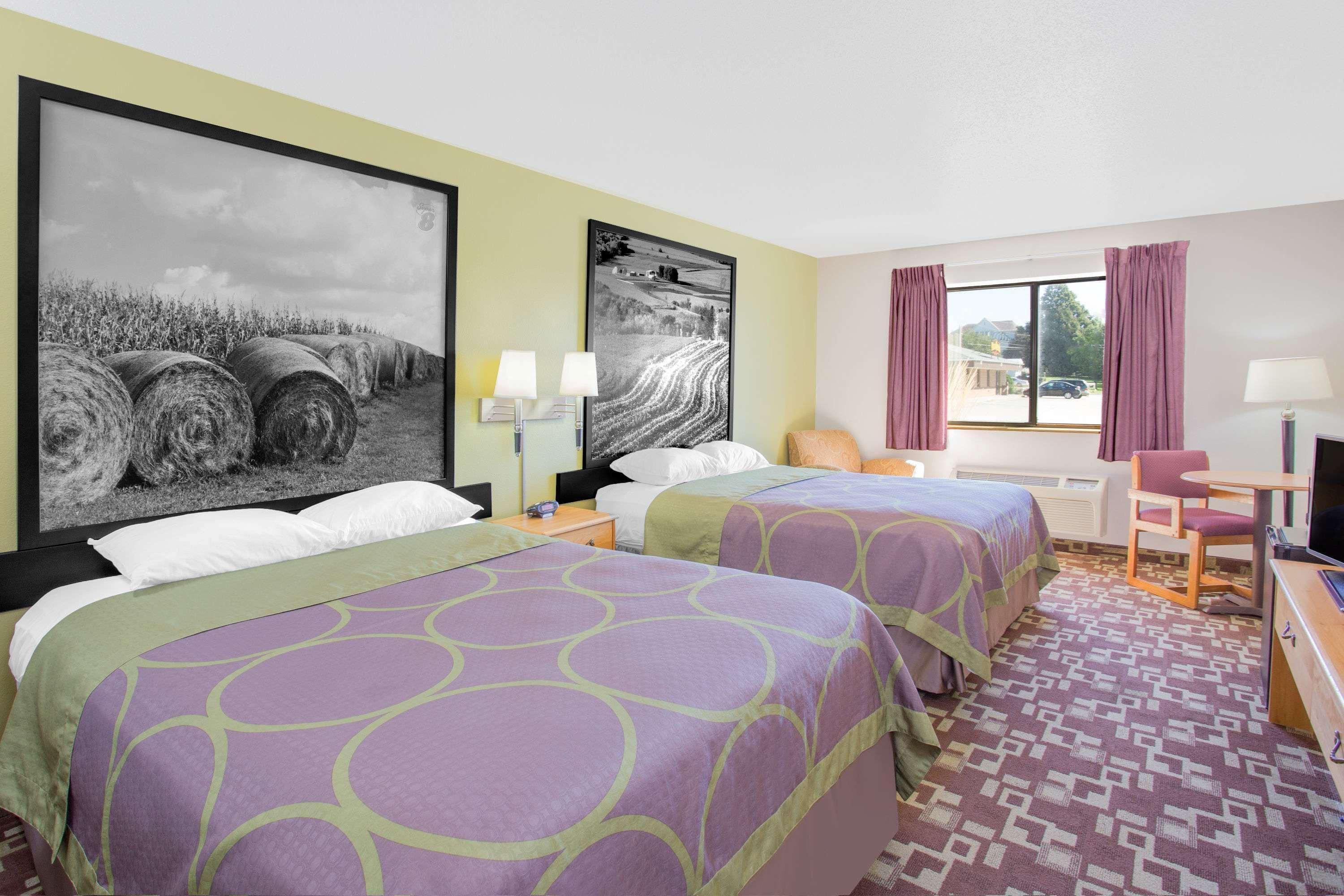 فندق Super 8 By Wyndham Independence Ia المظهر الخارجي الصورة